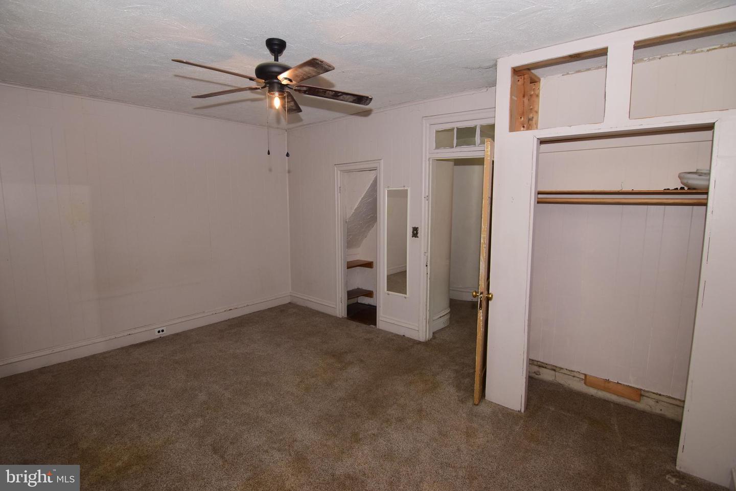 1355 Logan Ave Property Photo 29