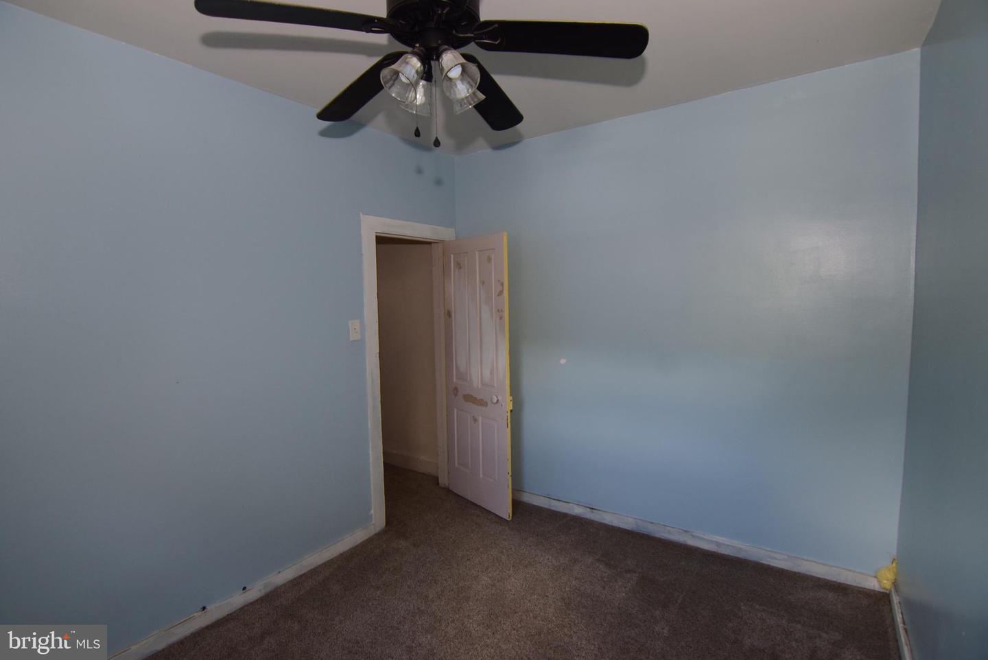 1355 Logan Ave Property Photo 33