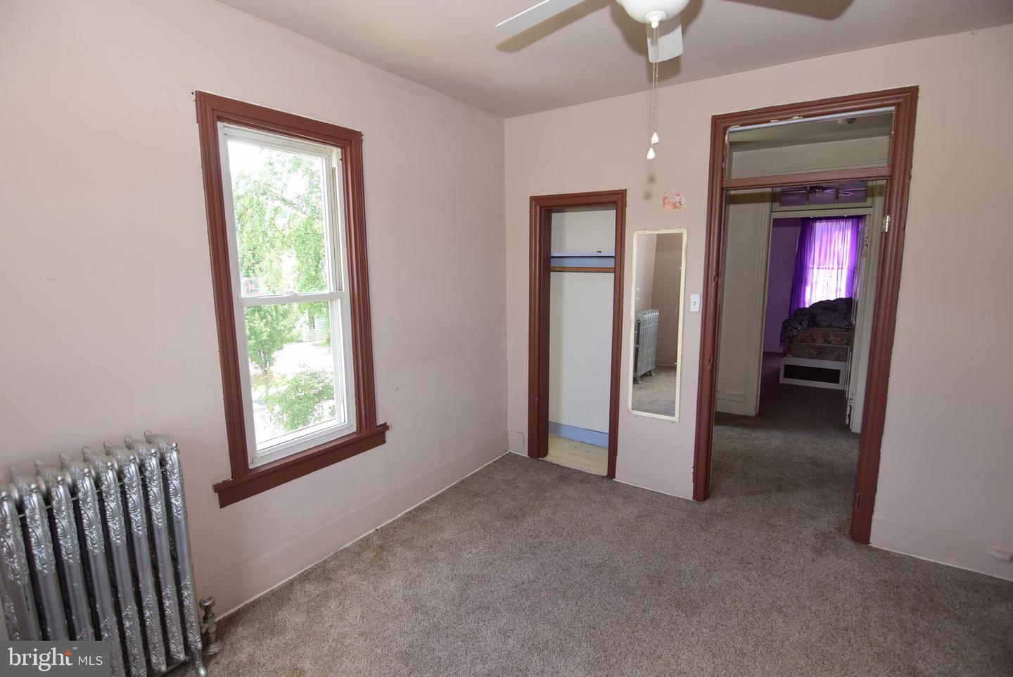 1355 Logan Ave Property Photo 37