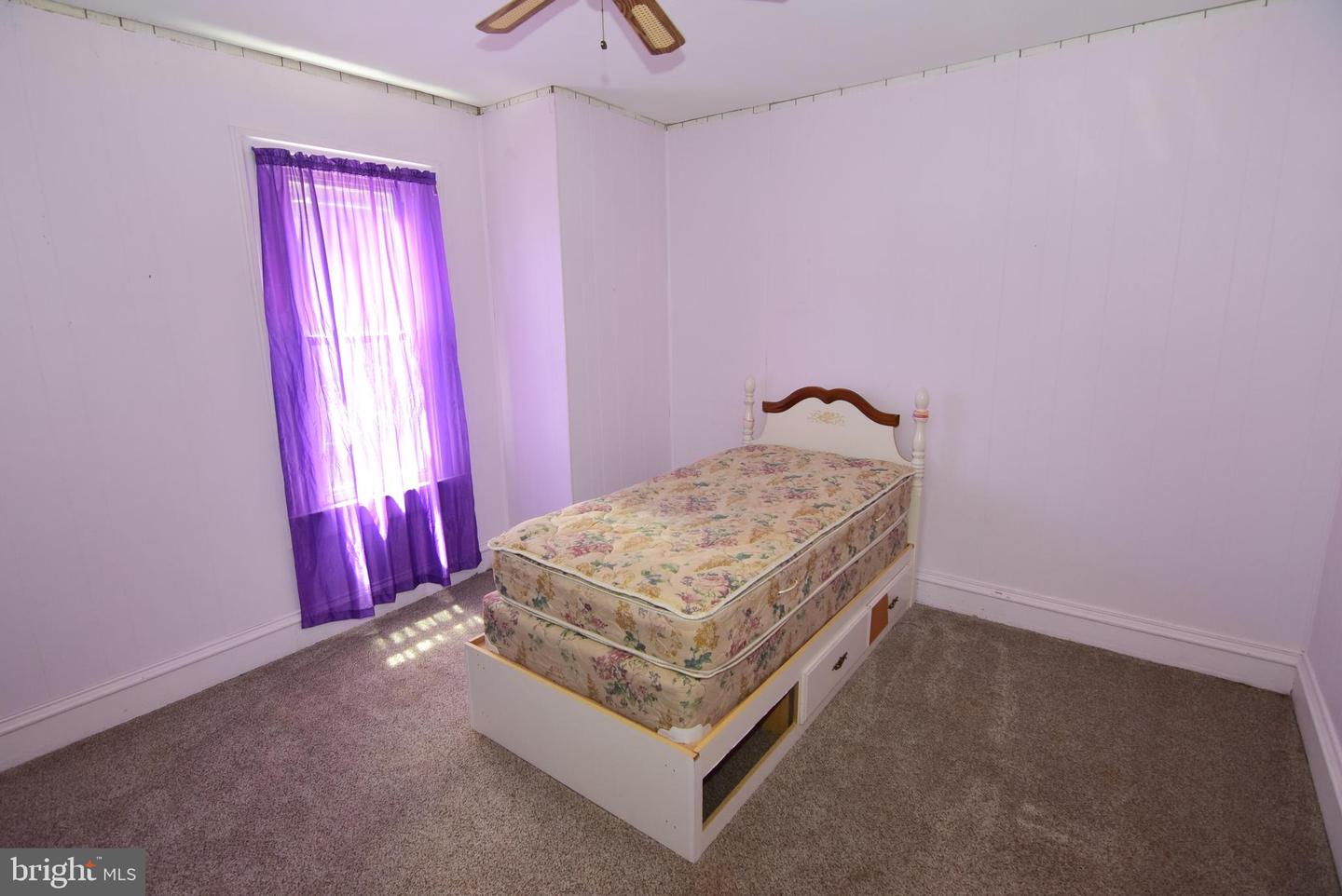 1355 Logan Ave Property Photo 39