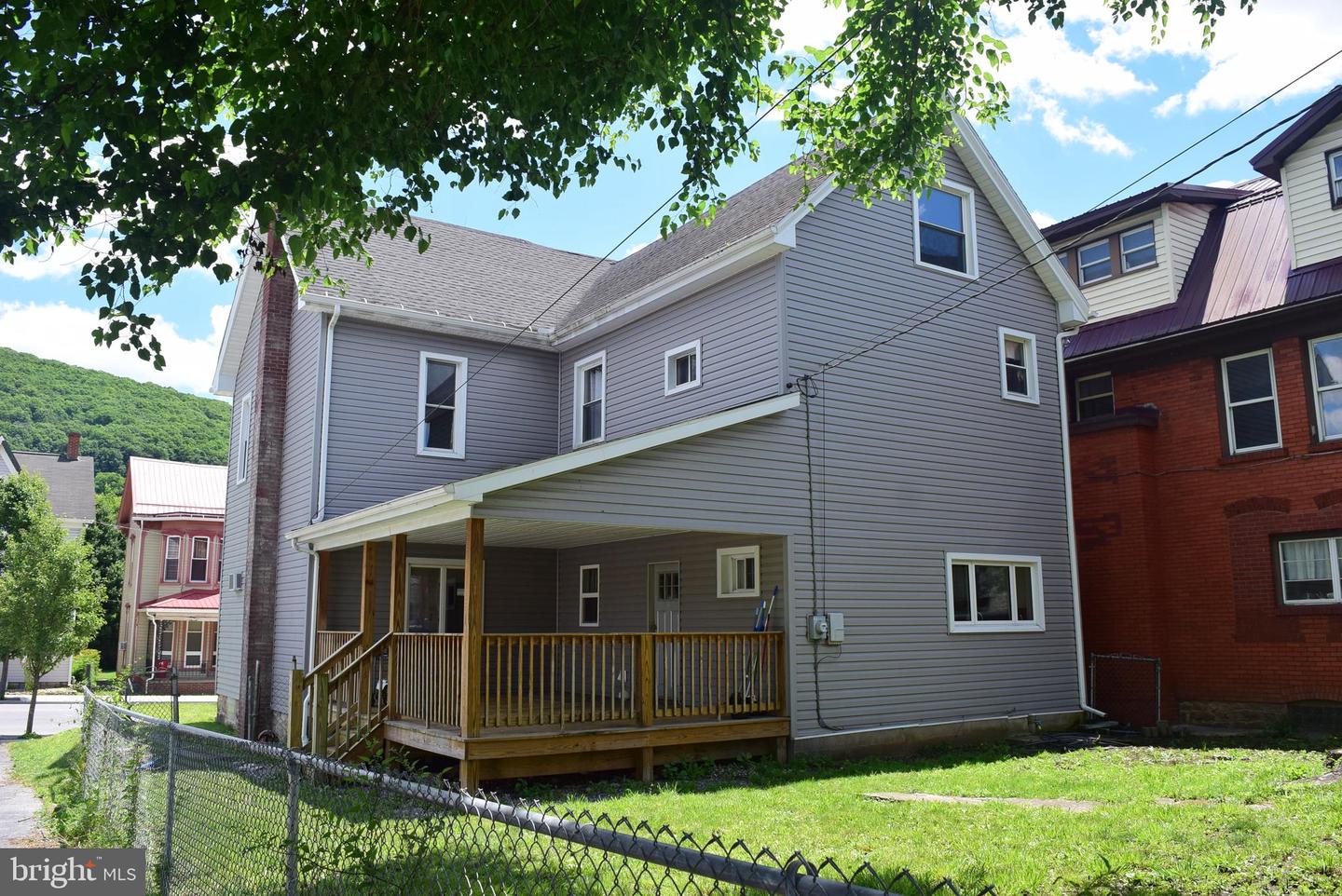 1355 Logan Ave Property Photo 41