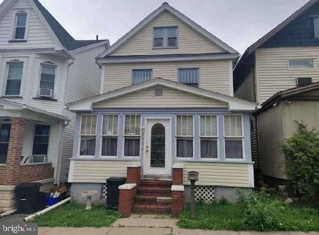 523 21st Ave Property Photo 1