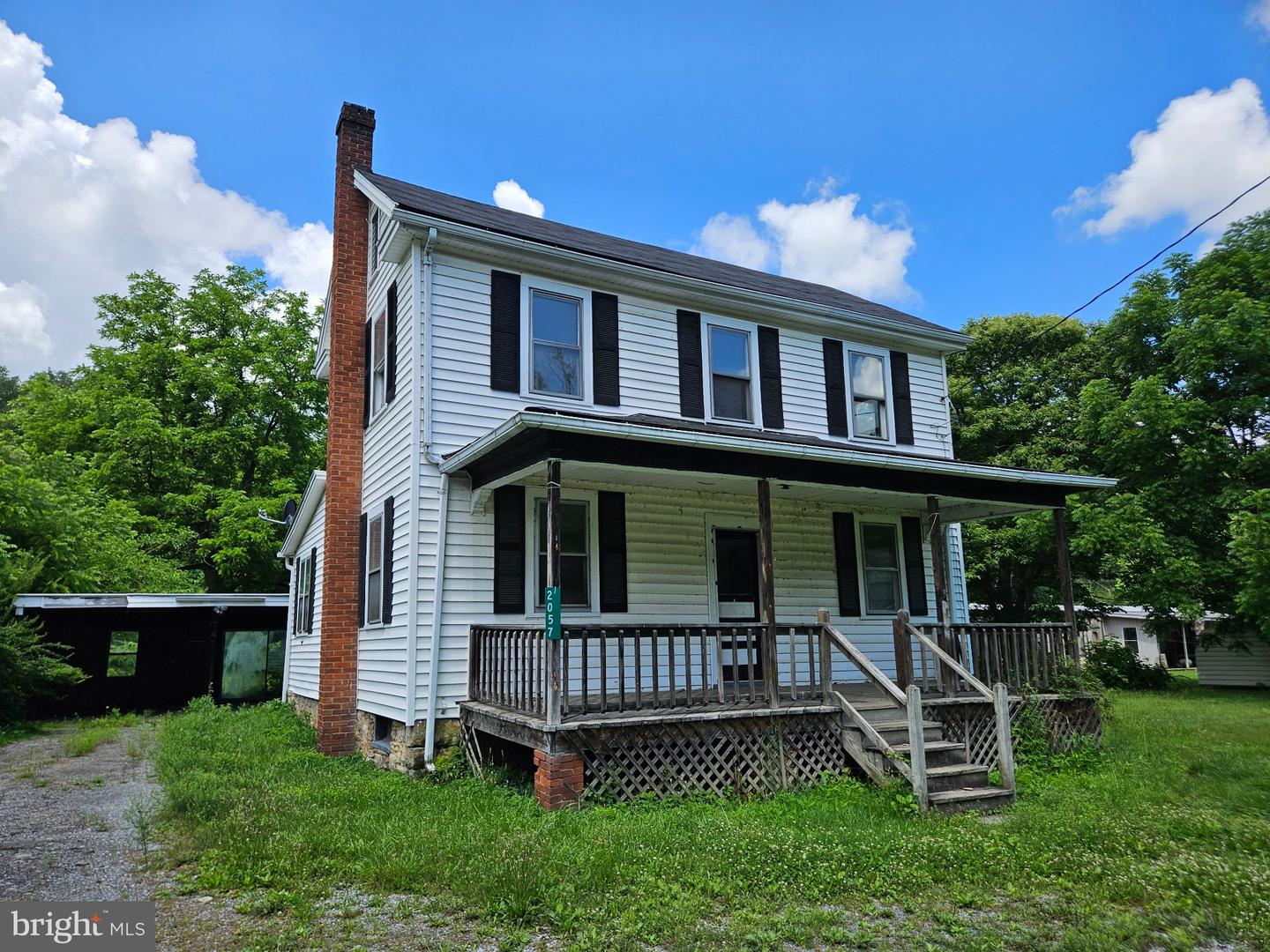 2057 EVERETT RD
