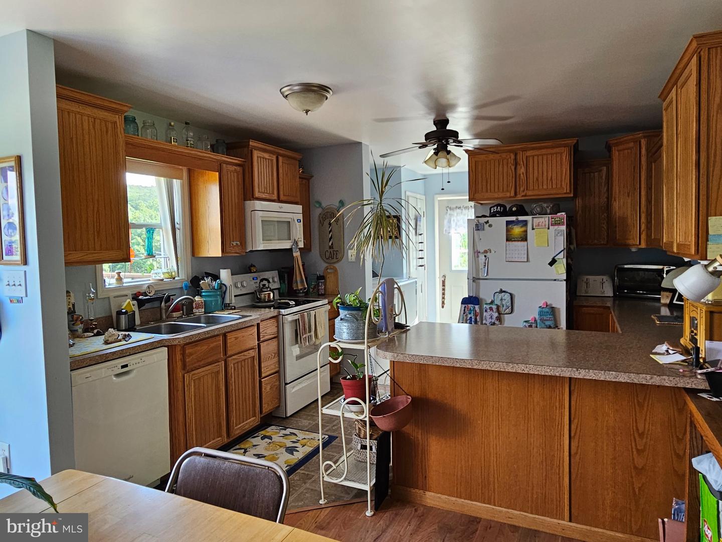 285 Beastons Rd Property Photo 5
