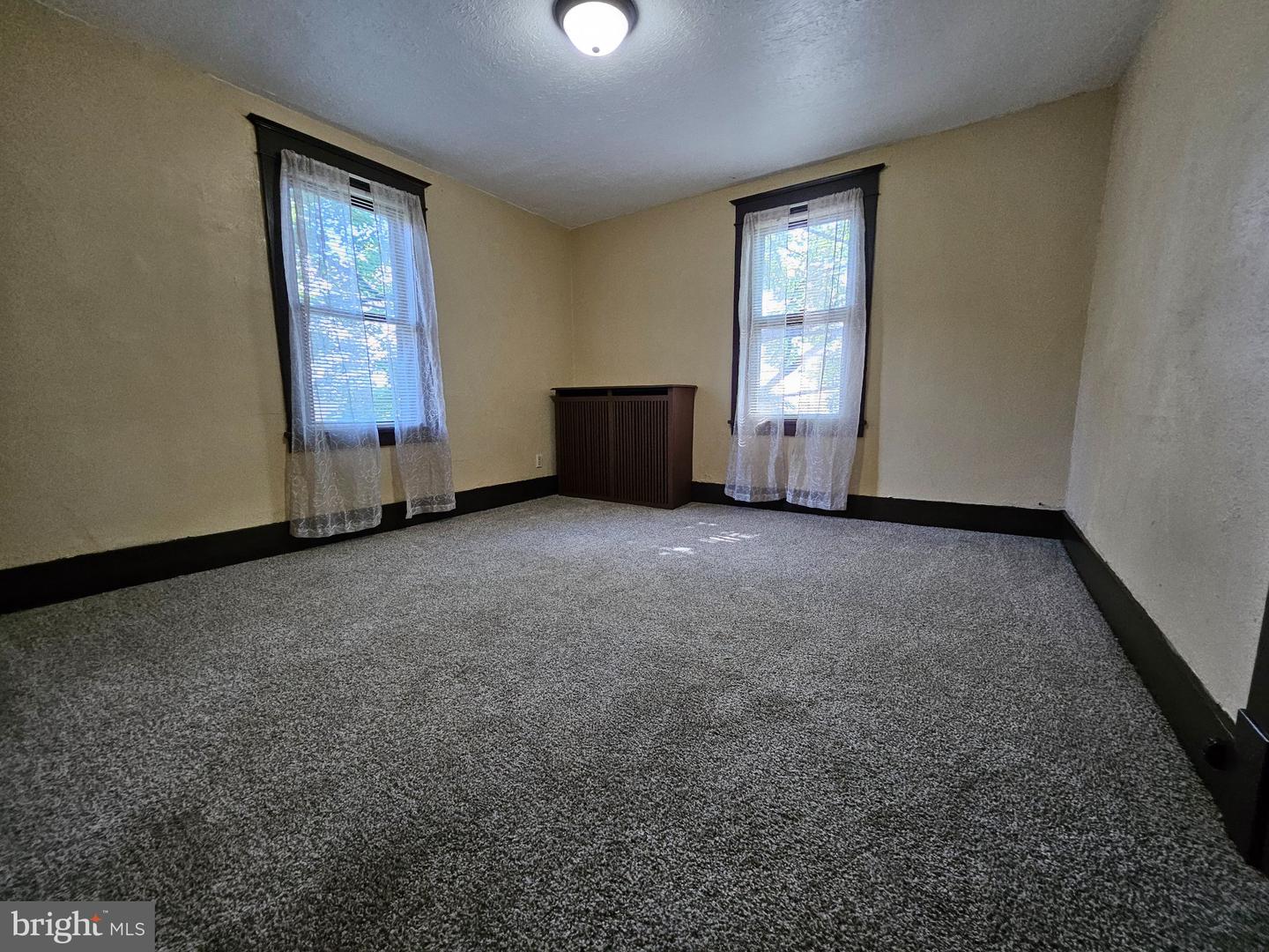 1519 16th Ave Property Photo 9