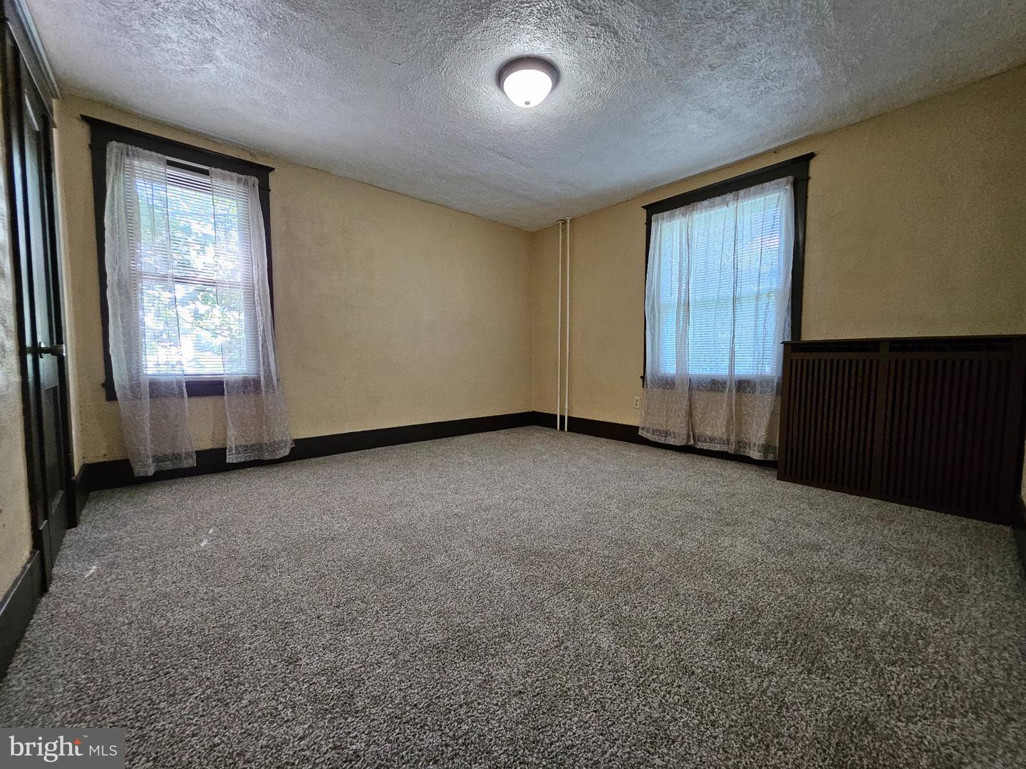 1519 16th Ave Property Photo 11