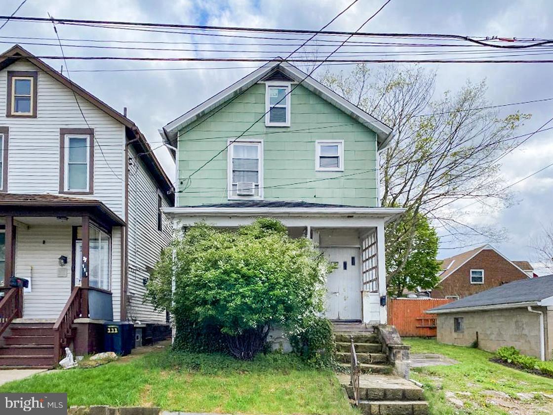 109 Boyd Ave E Property Photo