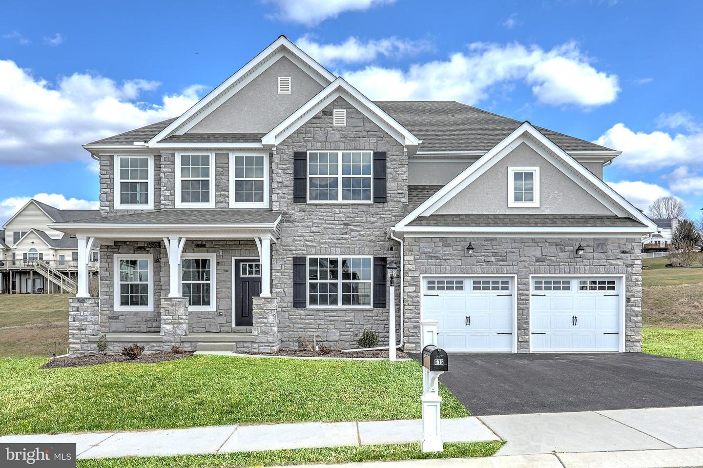 444 Enclave Dr #parker Property Photo 3