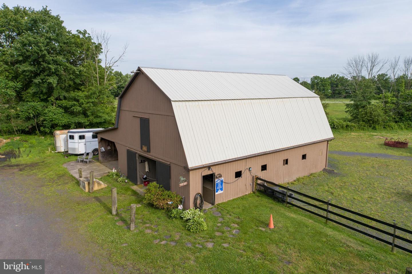 240 Frogtown Rd Property Photo 46