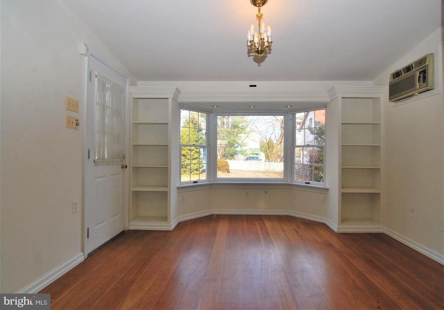 5820-2 Lower York Road Property Photo 6