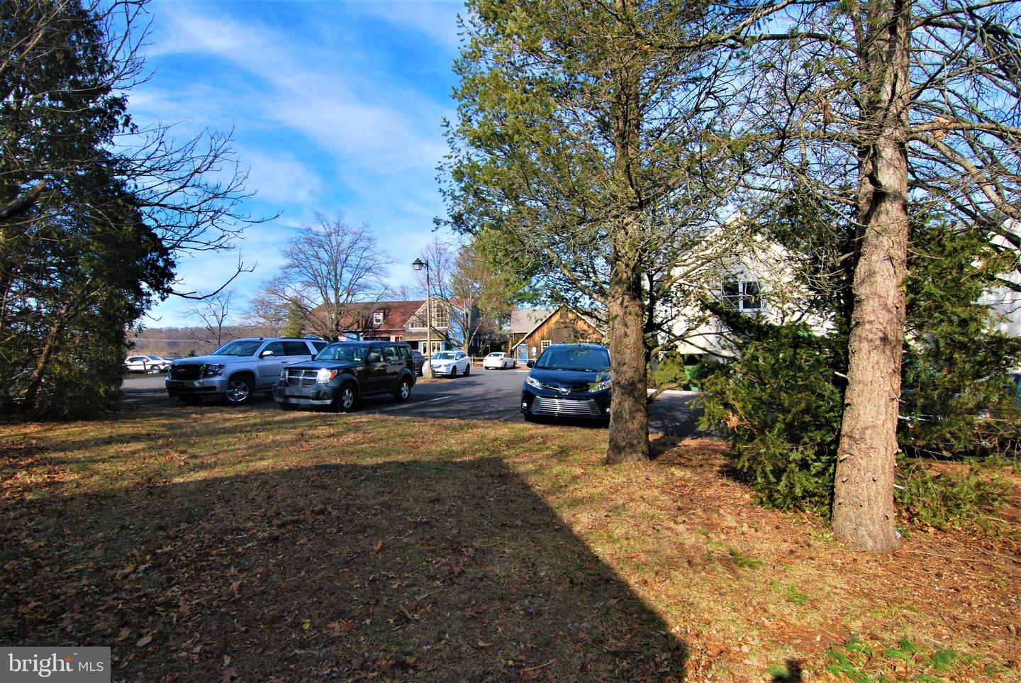 5820-2 Lower York Road Property Photo 9