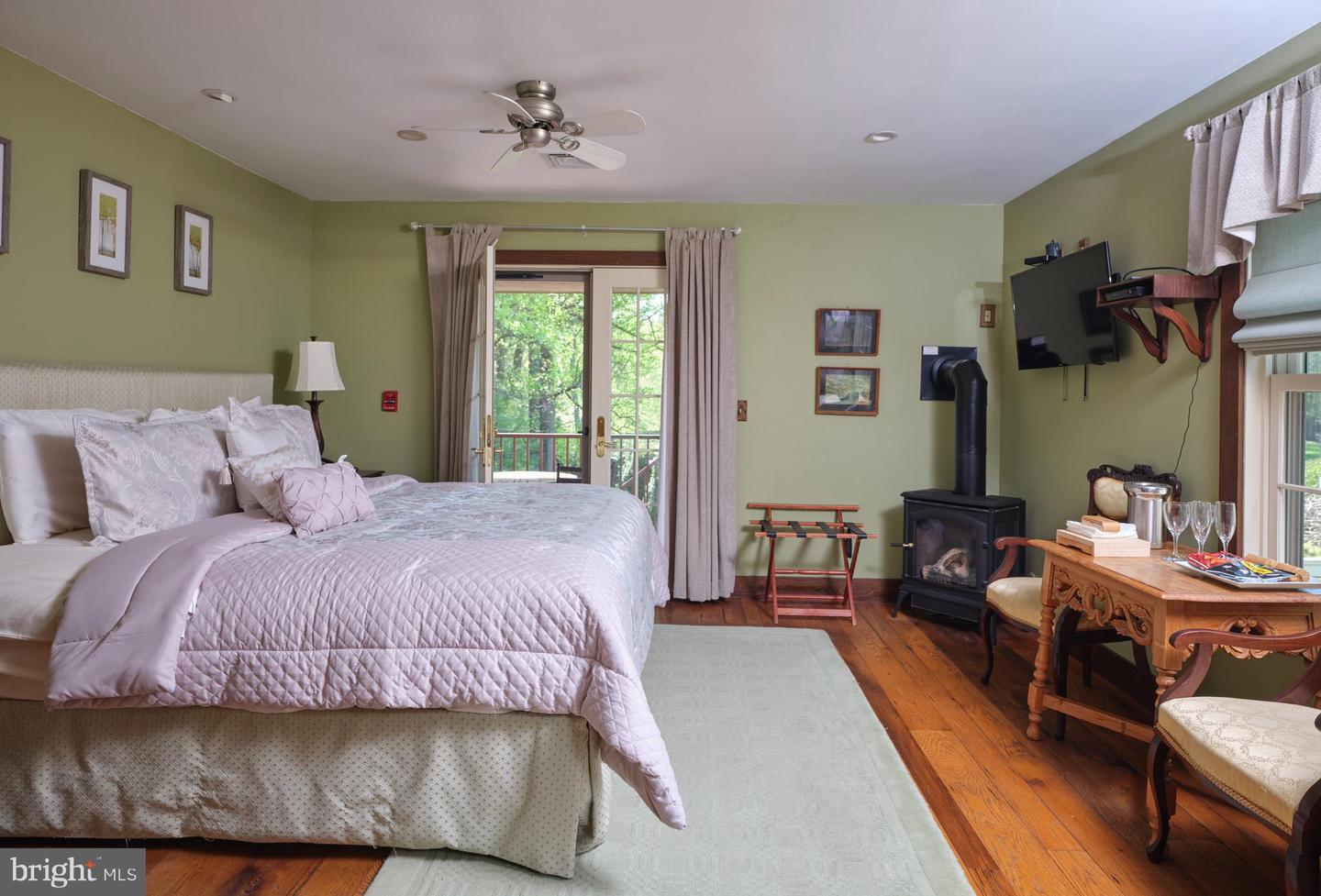 518 Lurgan Rd Property Photo 69
