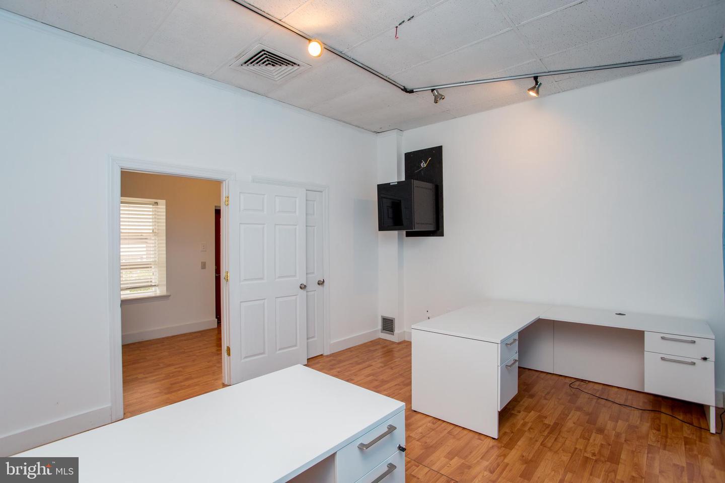 9 Market Place Property Photo 9