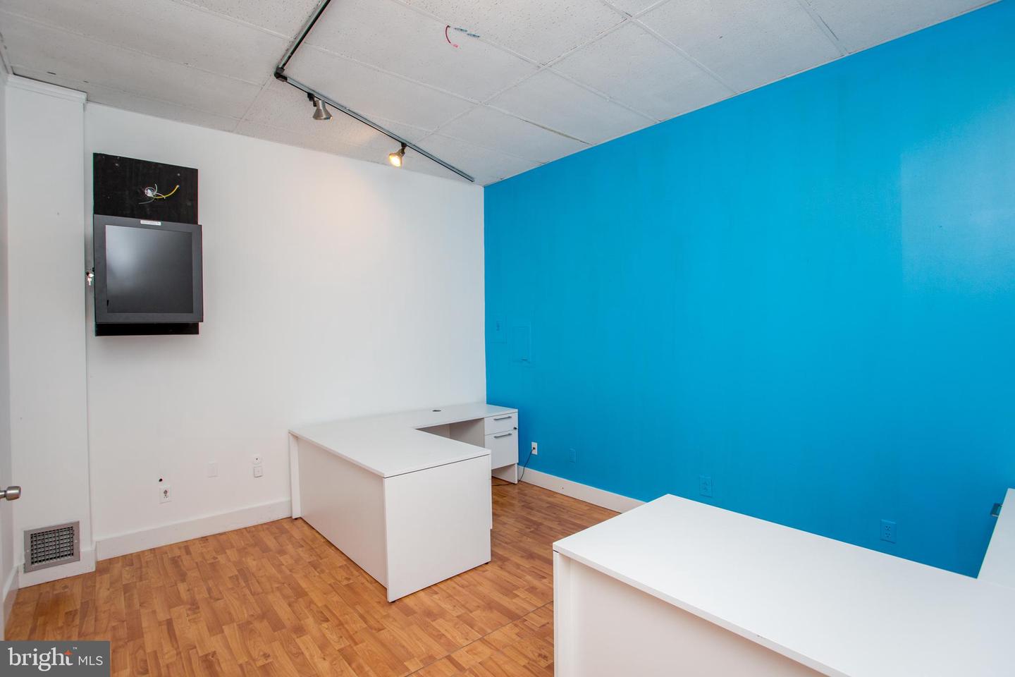 9 Market Place Property Photo 10