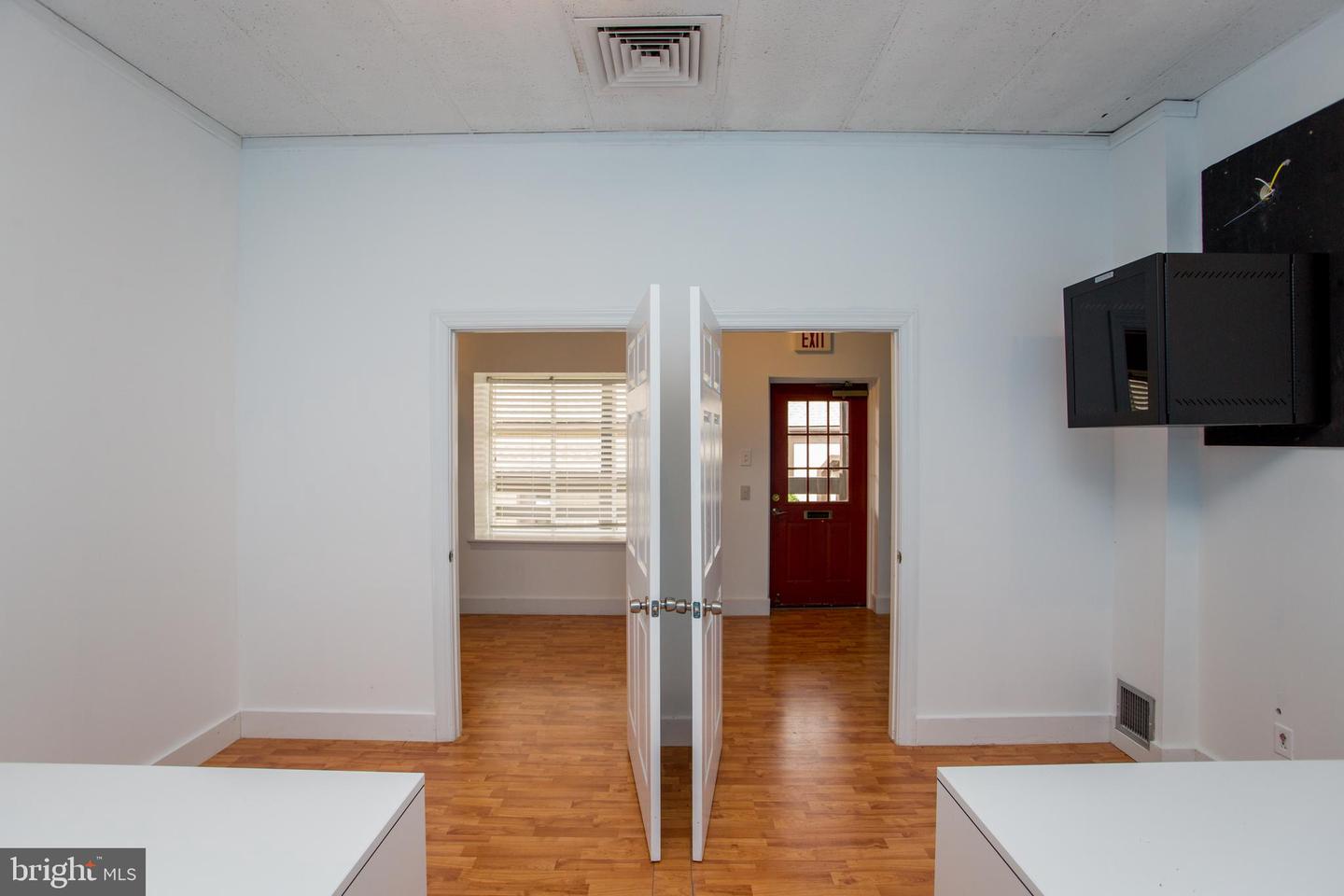 9 Market Place Property Photo 11