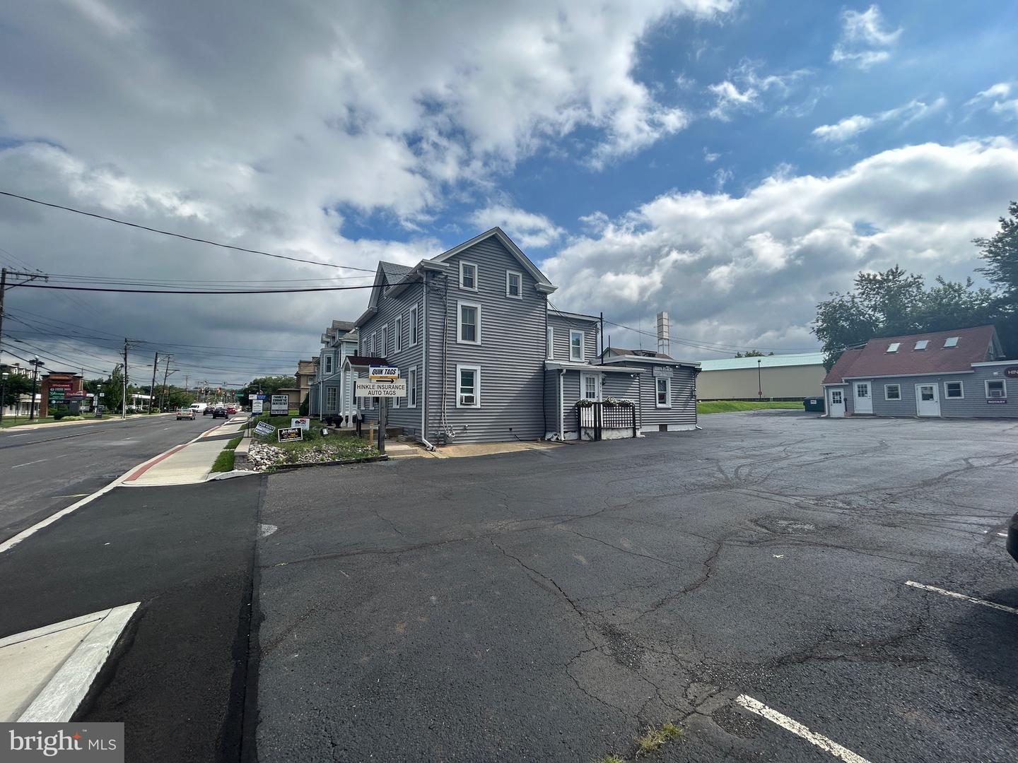 975 2nd Street Pike #unit G Property Photo 1