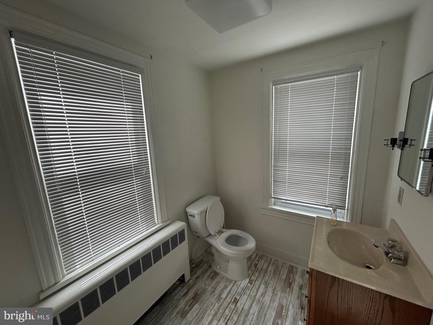 975 2nd Street Pike #unit G Property Photo 4