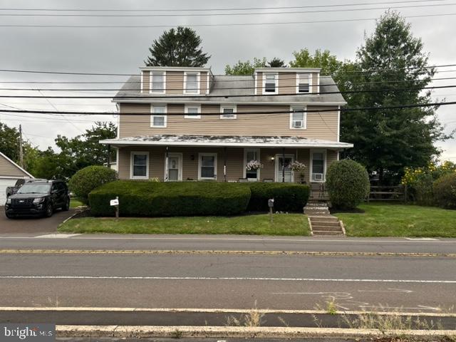 881 2nd Street Pike Property Photo 4