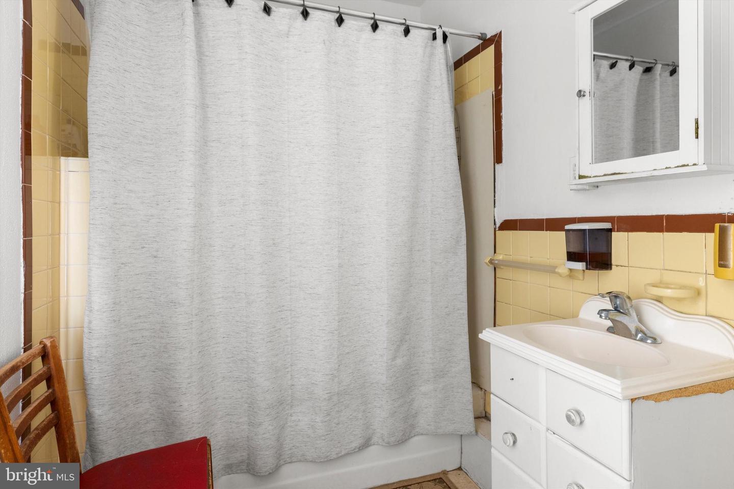 245 Durham Rd Property Photo 40