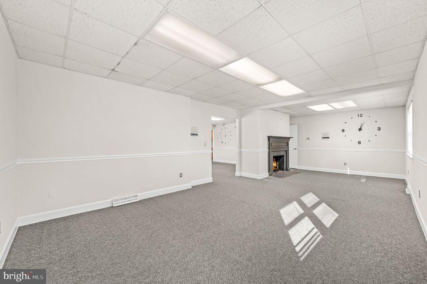 300 W Trenton Ave #suite 3 Property Photo 3