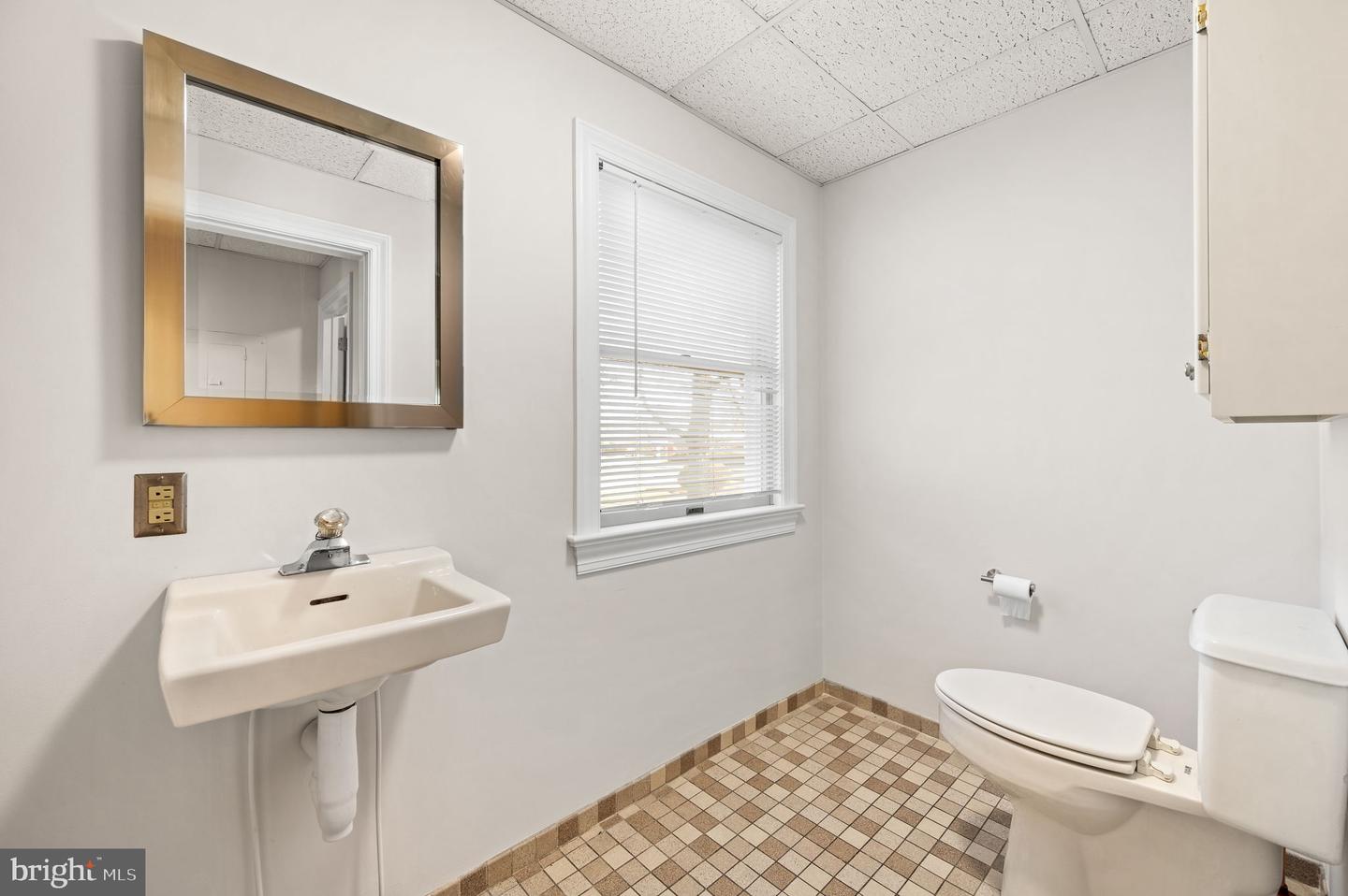 300 W Trenton Ave #suite 3 Property Photo 5