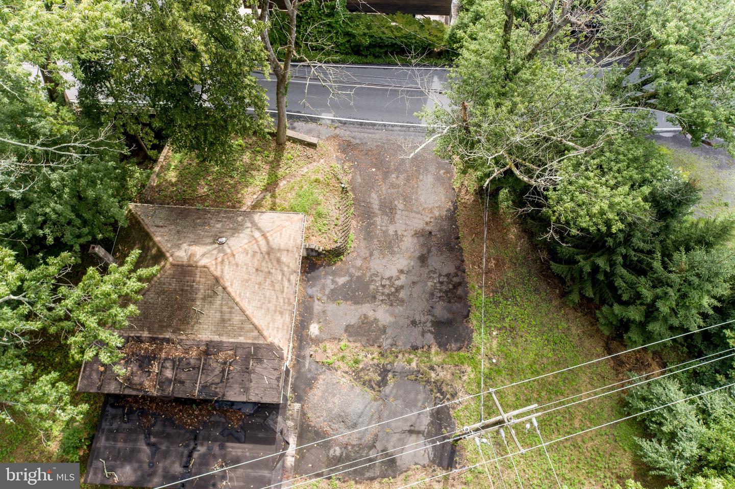 773 River Rd Property Photo 10