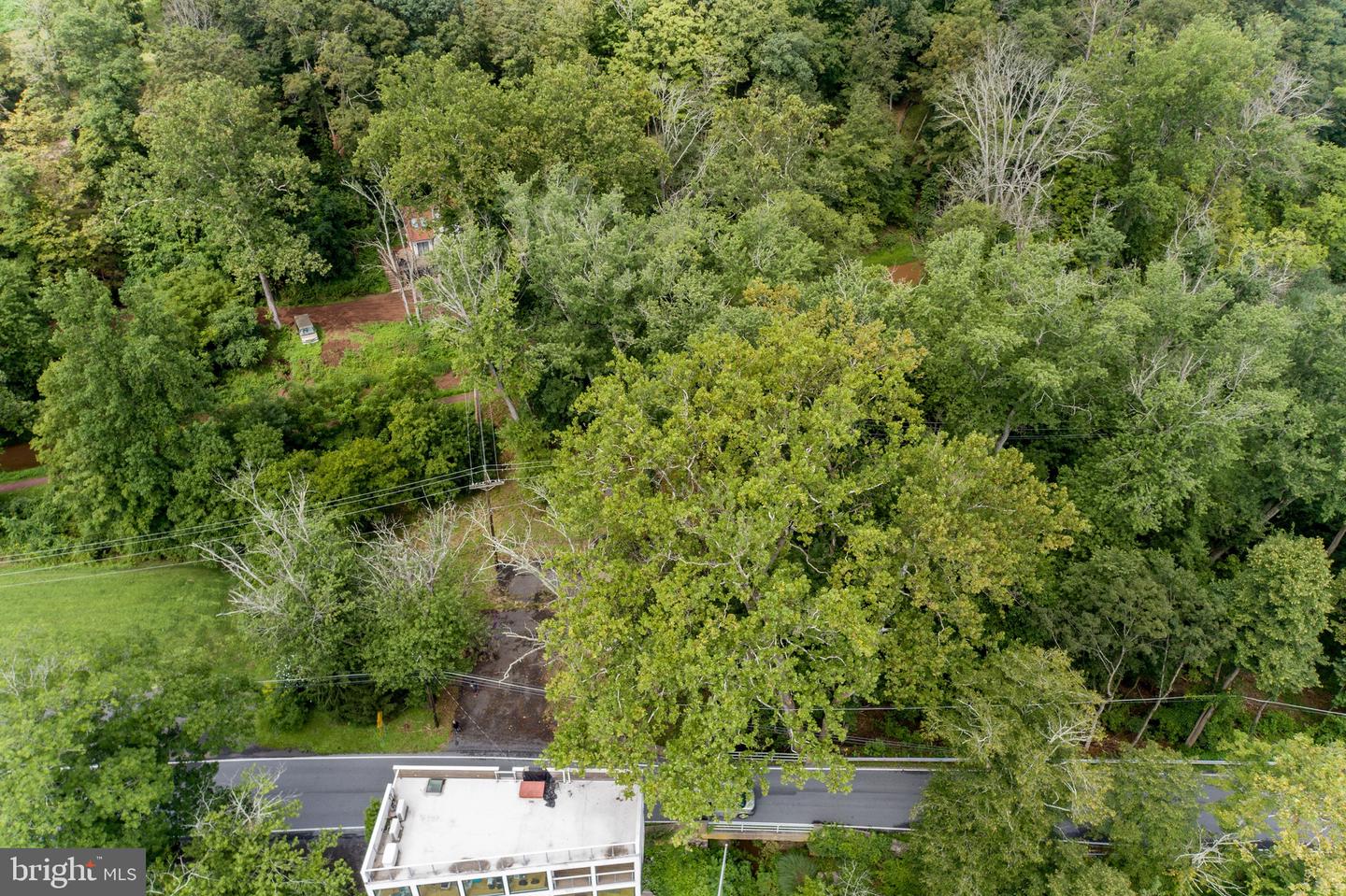 773 River Rd Property Photo 23
