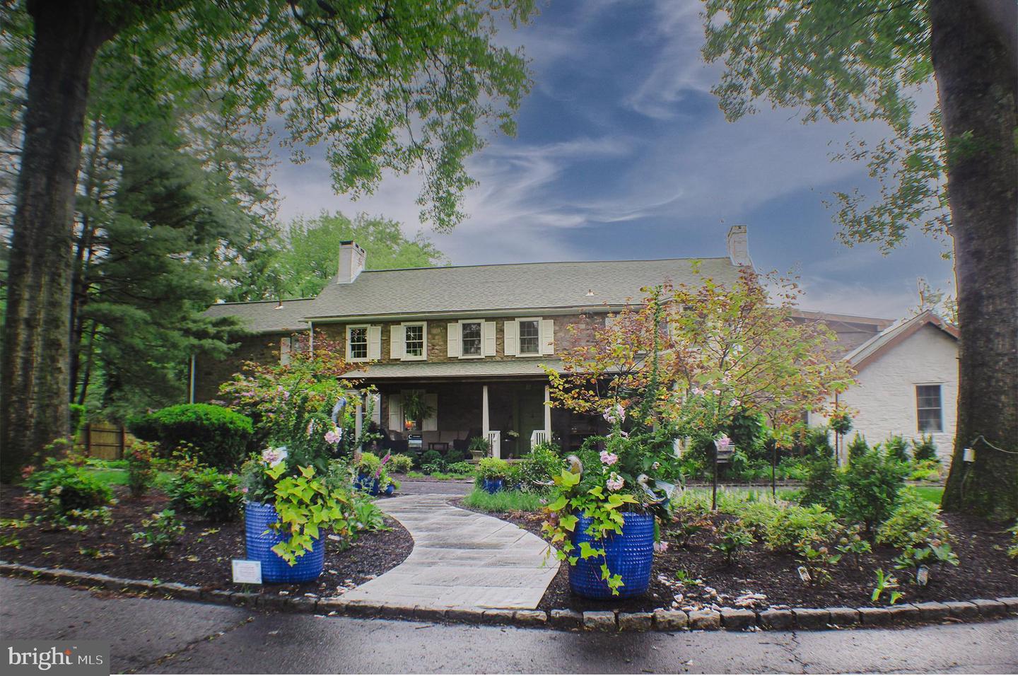 636 Almshouse Rd Property Photo 3