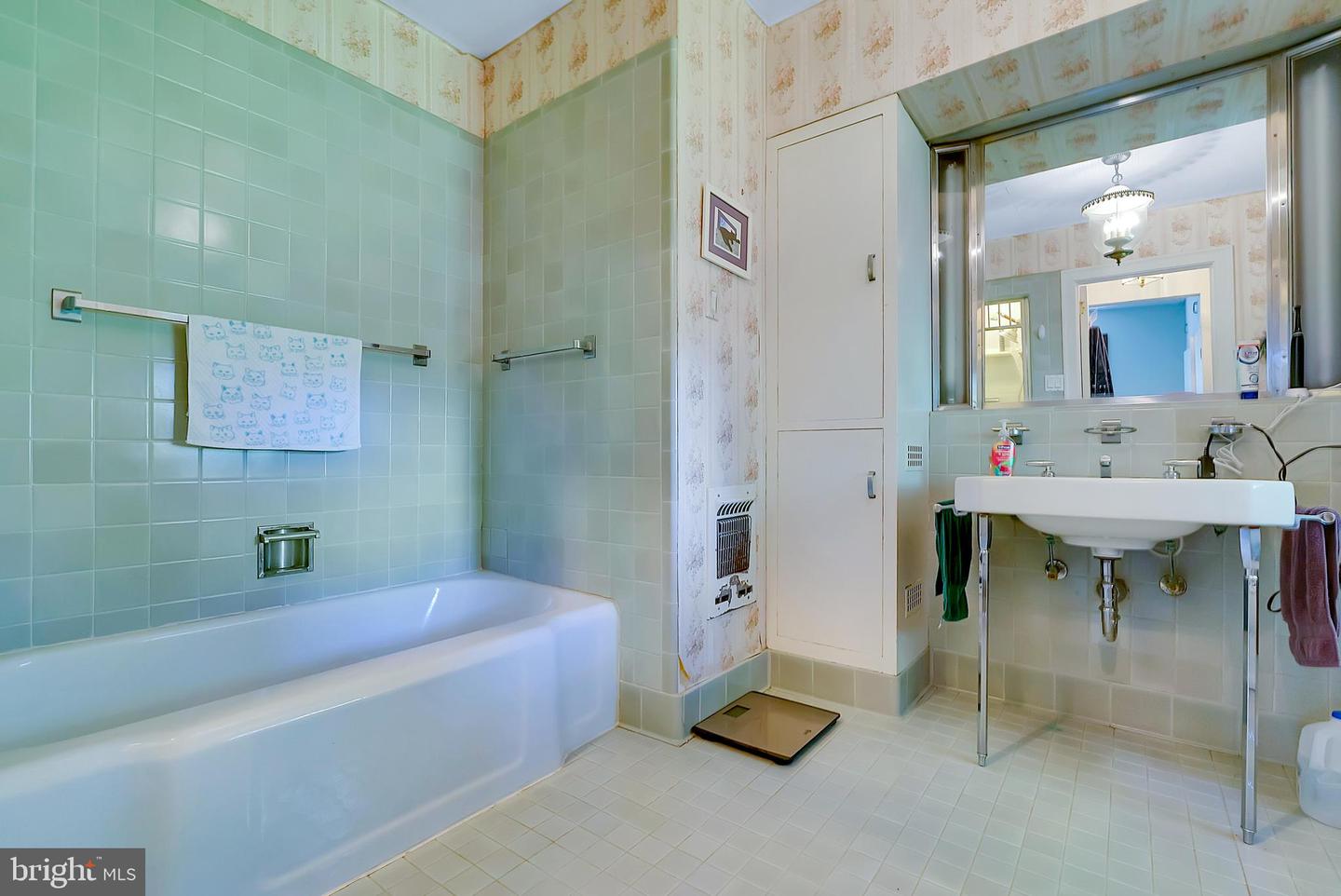 636 Almshouse Rd Property Photo 27