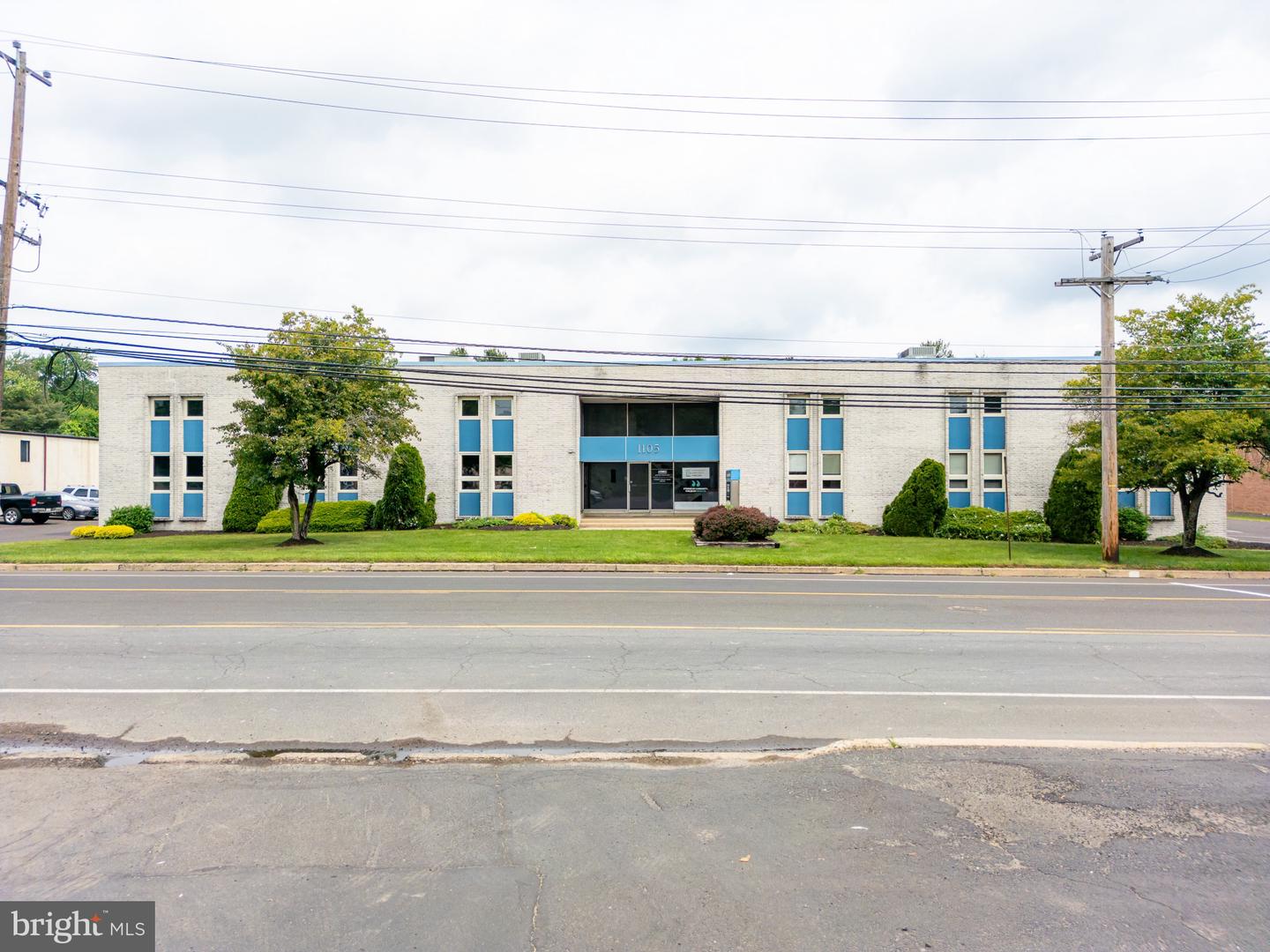 1105 Industrial Blvd Property Photo 1