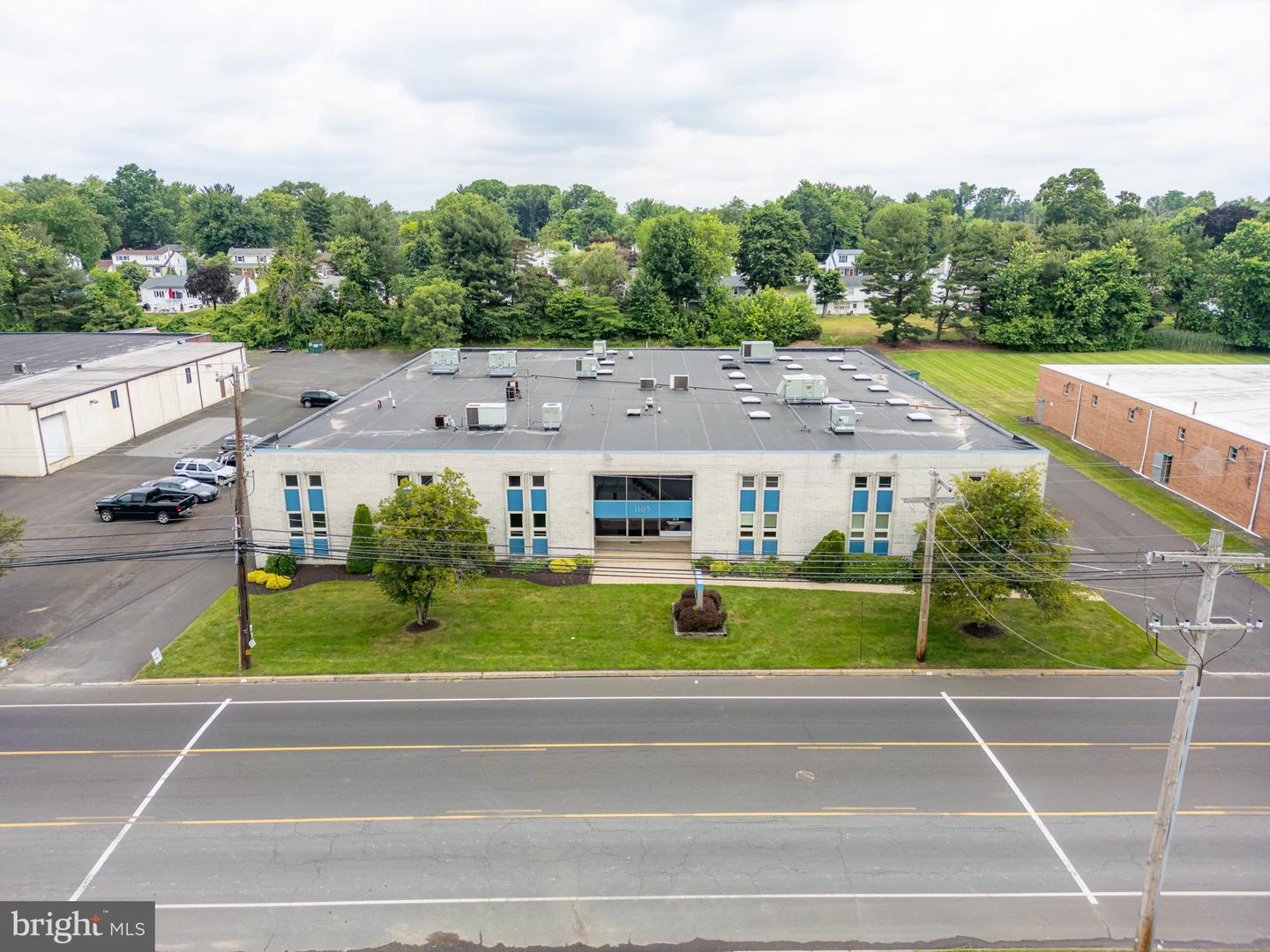 1105 Industrial Blvd Property Photo 2