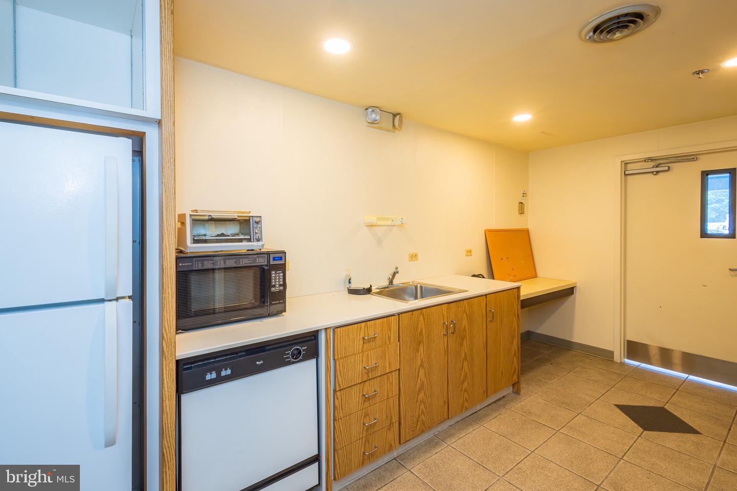 1105 Industrial Blvd Property Photo 22