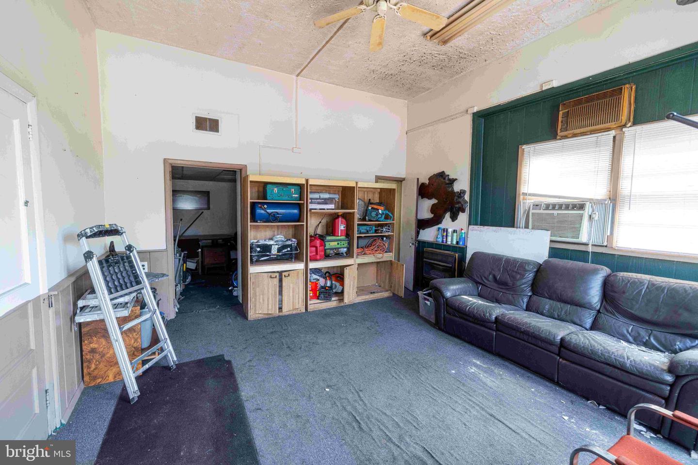 6528 Lower York Rd Property Photo 6
