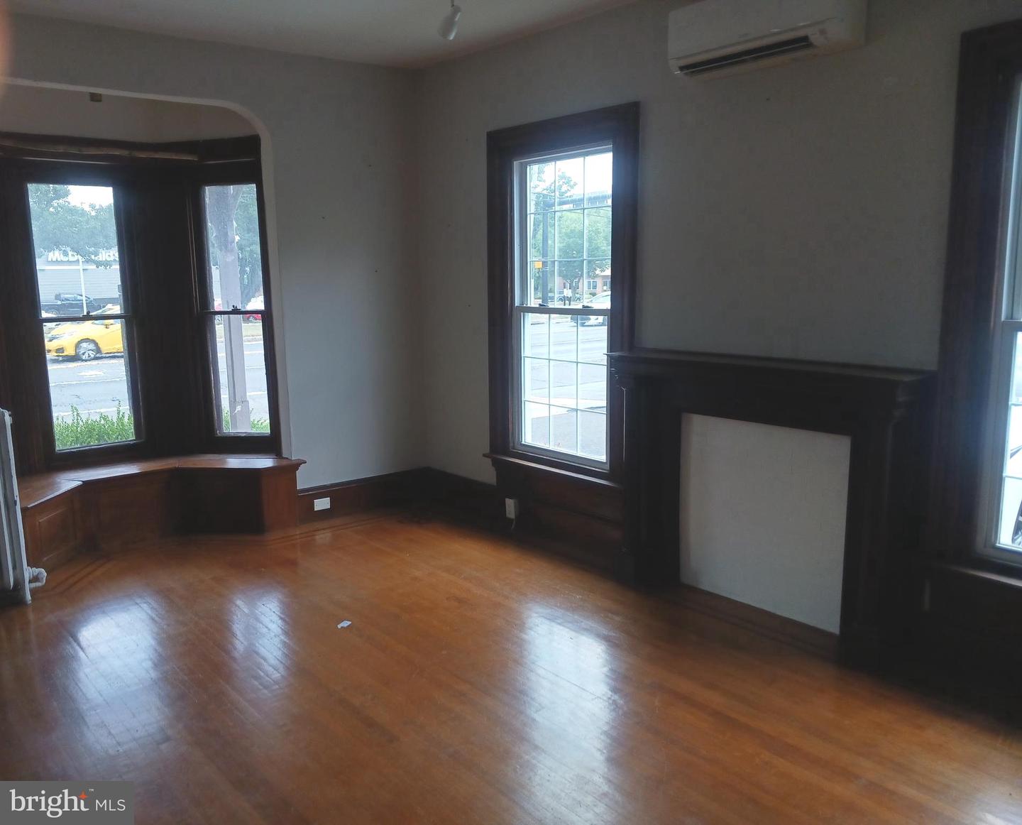 5870 Easton Rd #a Property Photo 8