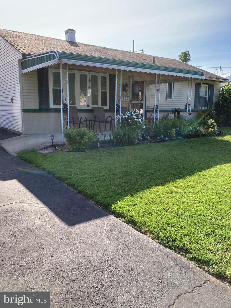 202 Janet Ave Property Photo