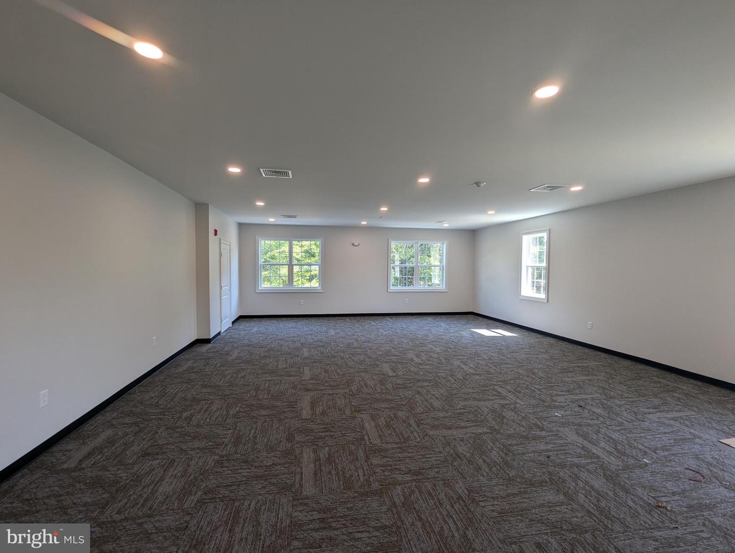 300 W Trenton Ave #space 1 Property Photo 7