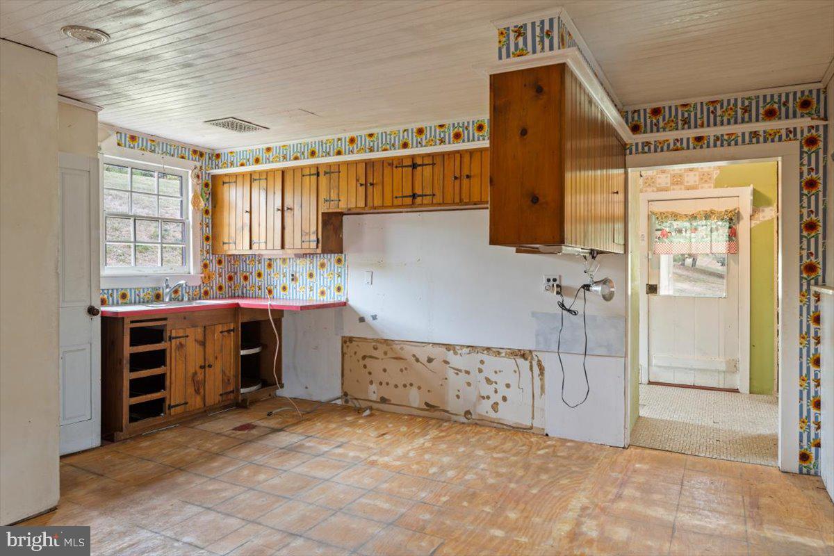 4099 Curly Hill Rd Property Photo 57