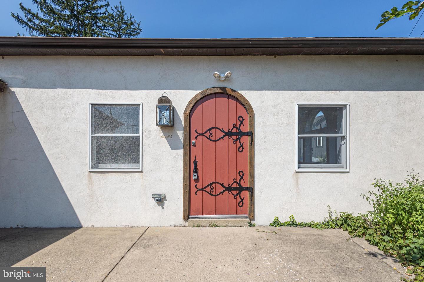 2537 Bogarts Tavern Rd Property Photo 2