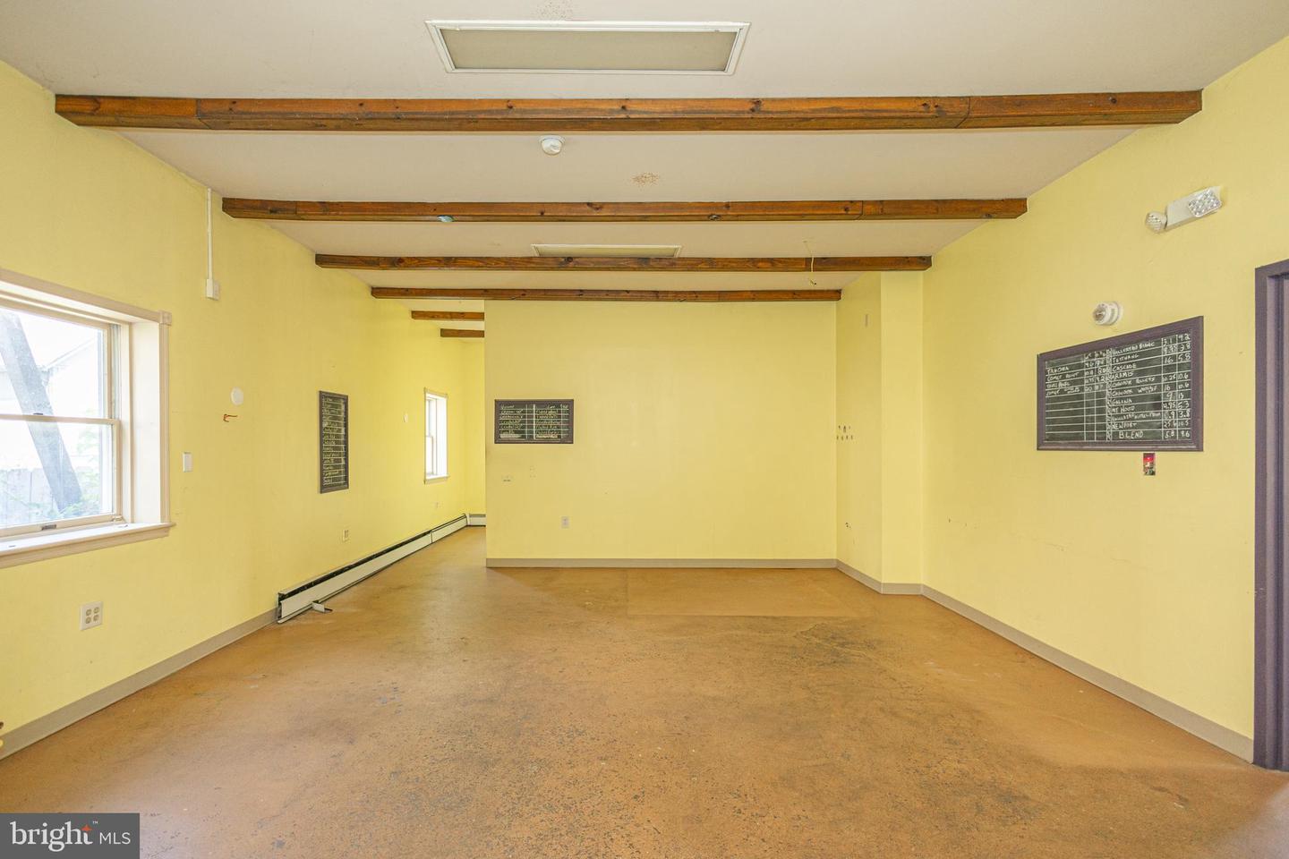 2537 Bogarts Tavern Rd Property Photo 11