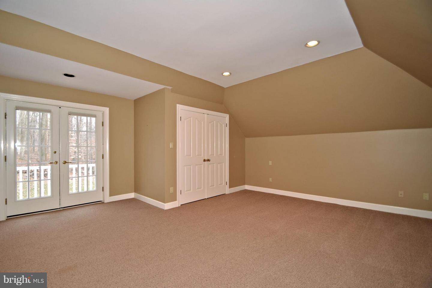 95 Brownsburg Property Photo 38