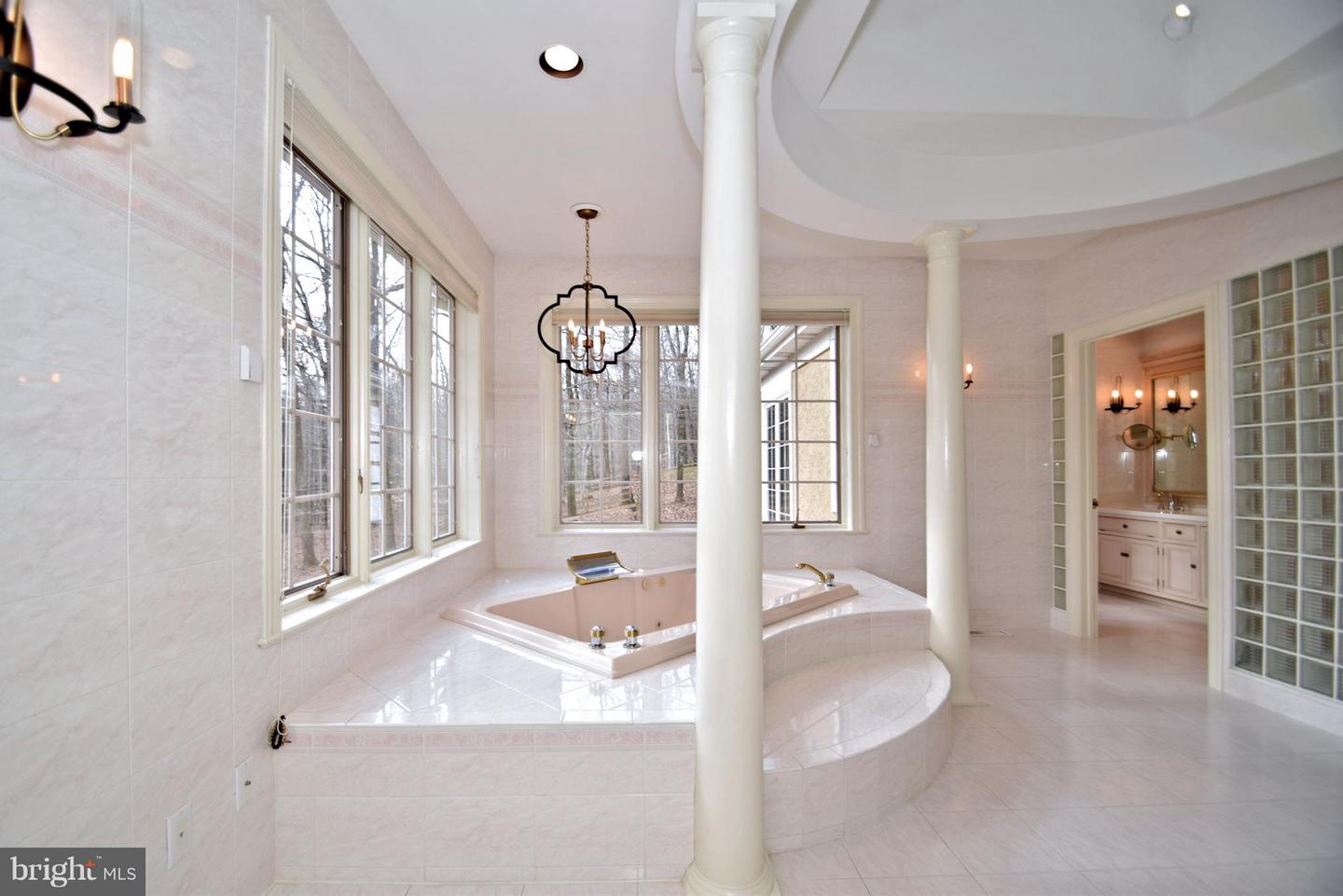 95 Brownsburg Property Photo 49