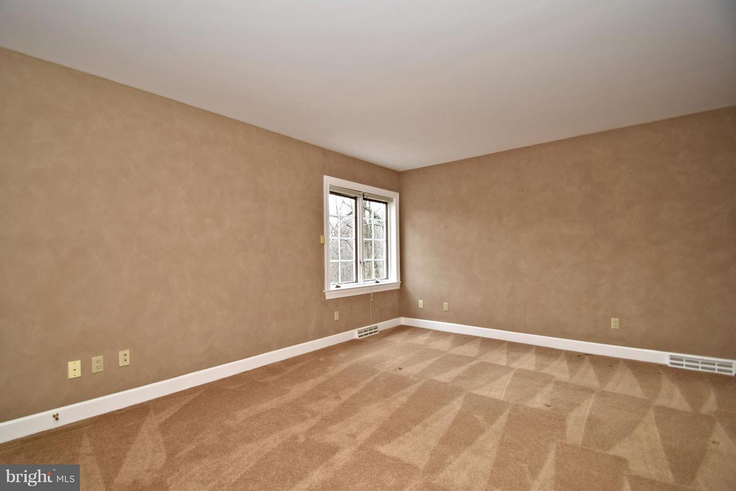 95 Brownsburg Property Photo 61