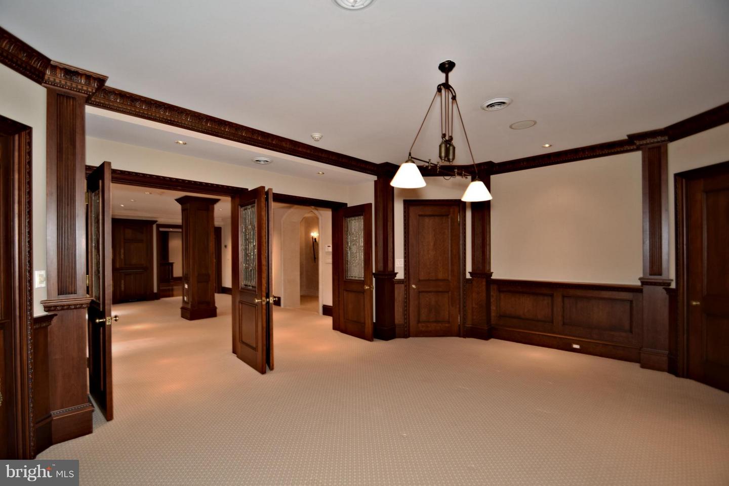 95 Brownsburg Property Photo 79