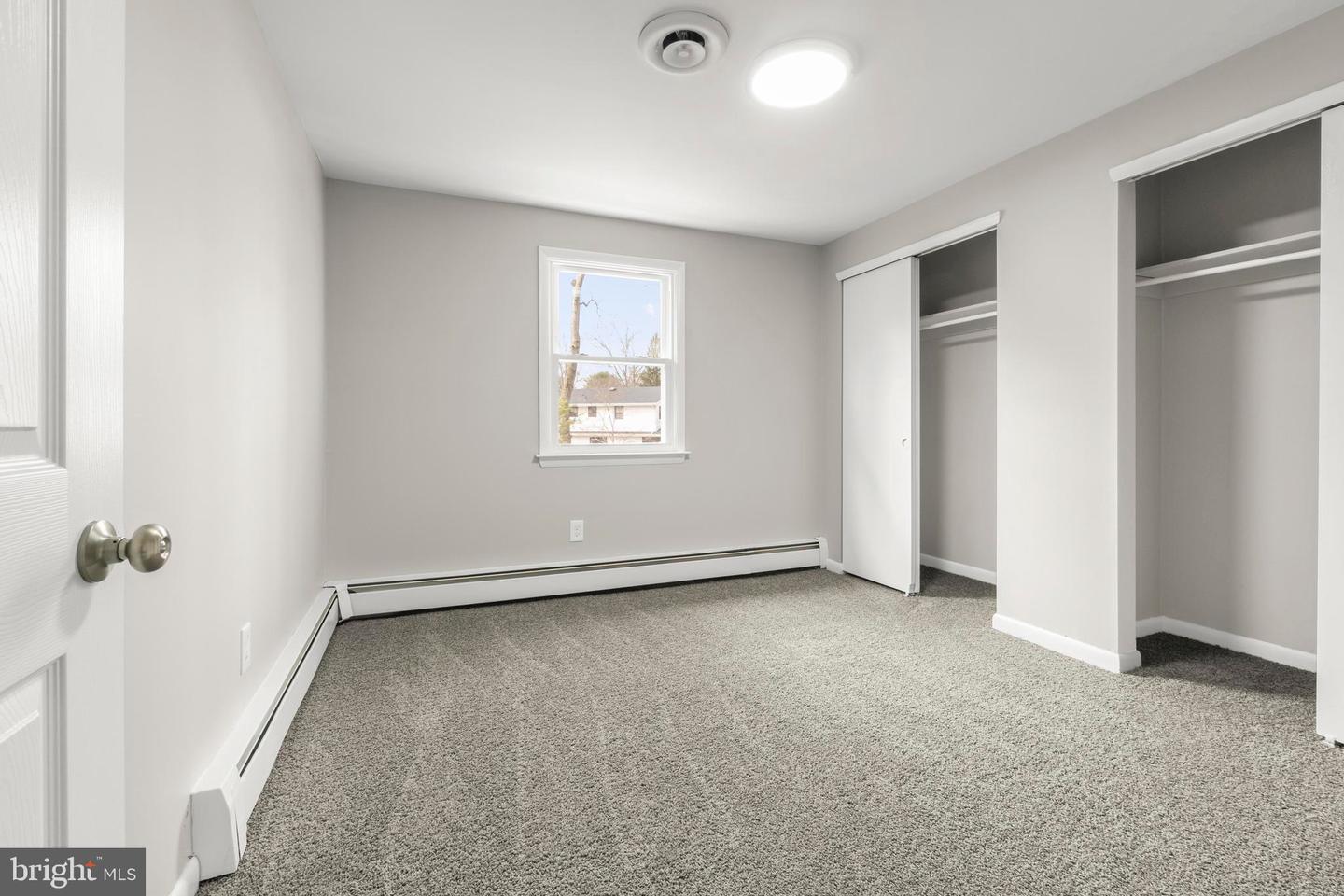 1261 University Dr Property Photo 28