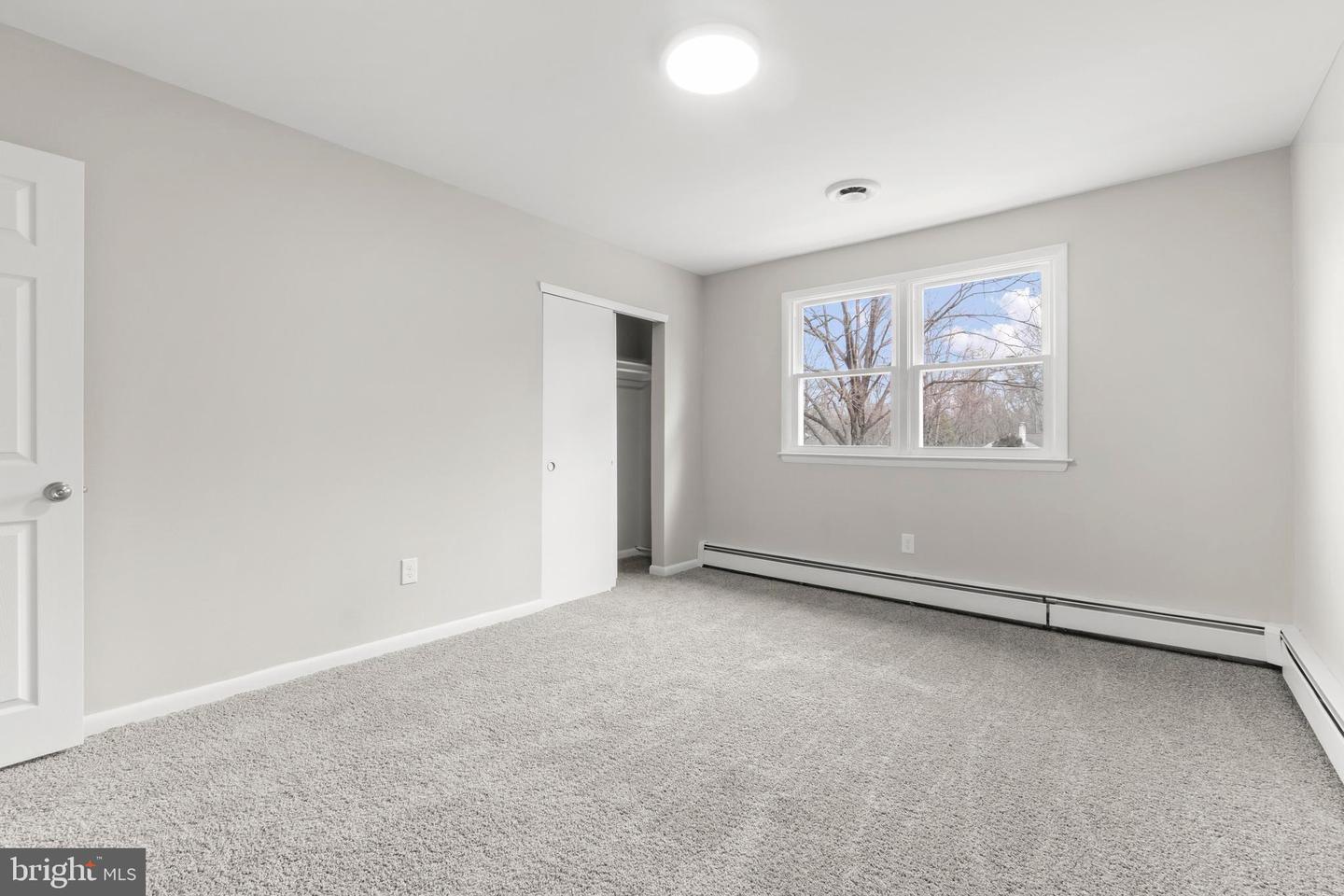 1261 University Dr Property Photo 29