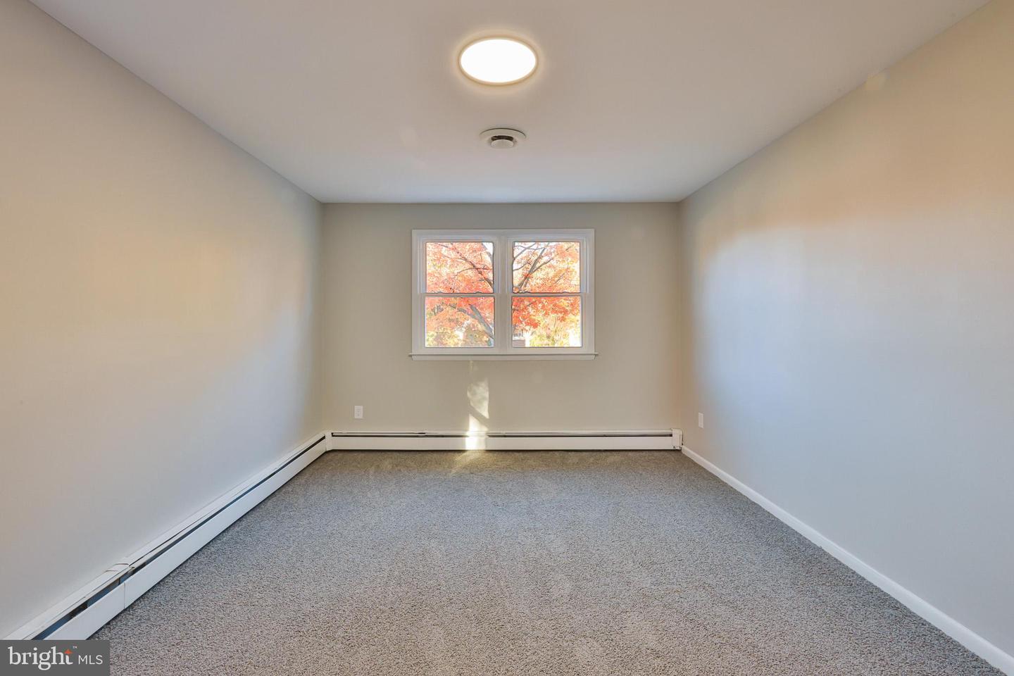 1261 University Dr Property Photo 34