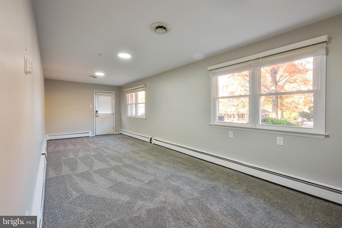 1261 University Dr Property Photo 68