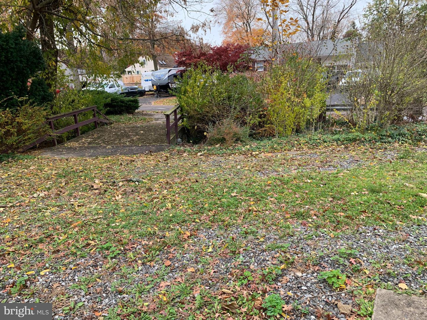1515 N Meadowbrook Rd Property Photo 2