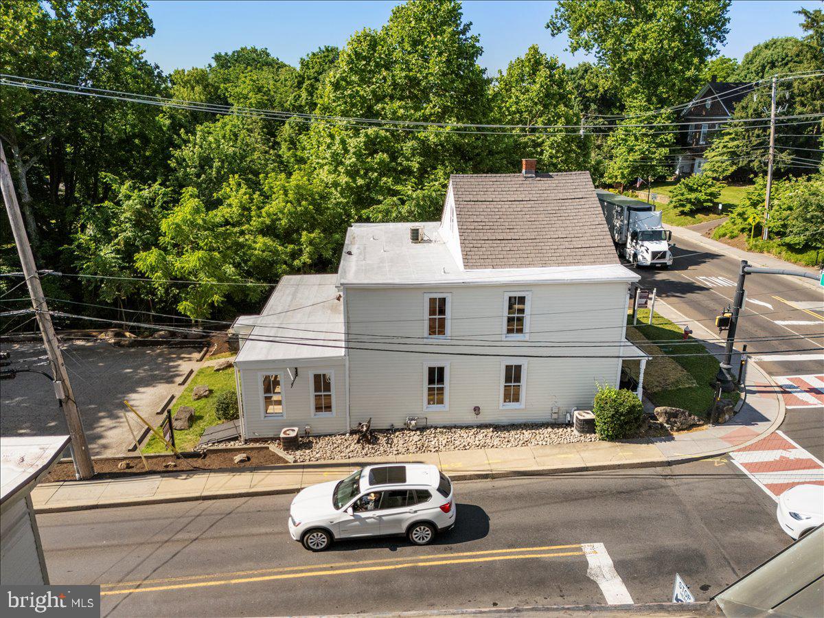 159 N Sycamore St Property Photo 34