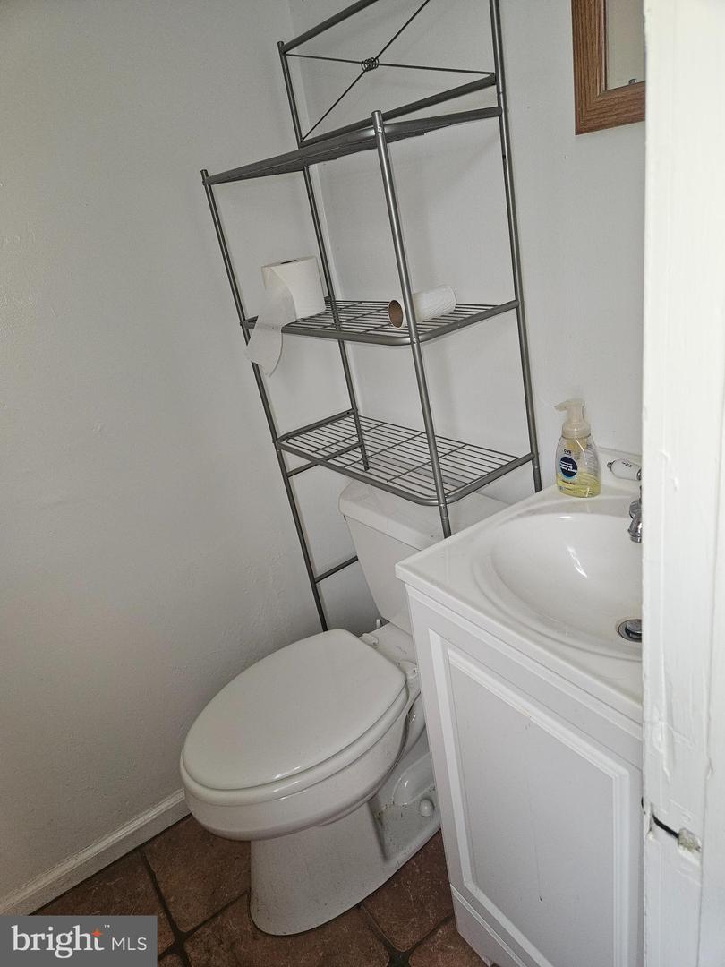 4009 Brownsville Rd Property Photo 7